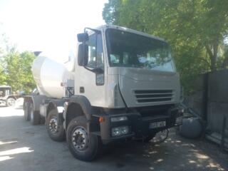 Требуется водитель на автобетоносмеситель.