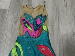 Продам купальник для гимнастики