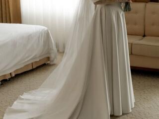 Продам свадебное платье