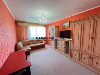 Пропонується до оренди роздільна 1-х кімнатна квартира на Оболоні по .