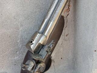 Продам Сувенир пистолет пьезозажигалка