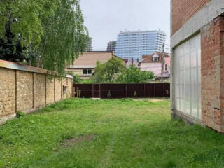 Продам  дом в престижном районе /Французский б-р