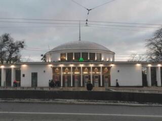 довгострокова оренда приміщення вільного призначення, будівлі Київ, Ше