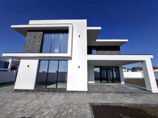 Casa in Stil Hi-Tech, Dumbrava / Poiana Domneasca