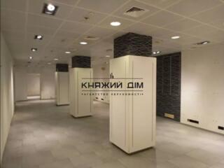 Сдается помещение в Пассаже, по ул. Крещатик 15/4, 206,5 кв.м, -1/8 ..