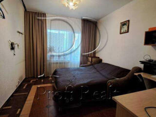 продаж 3-к квартира Київ, Дарницький, 85990 $