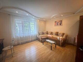 Riscanovca, Circ, casă în 2 nivele (apartament la sol)