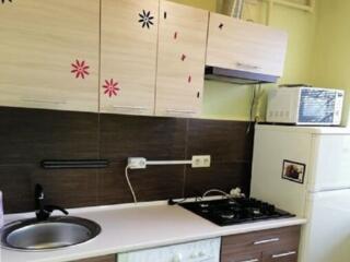 Продам квартиру 32 кв. м., 1/5, ул. Марсельская/Жолио Кюри.