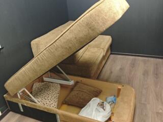 Продам угловой Б\У диван из 2х частей в отличном состоянии