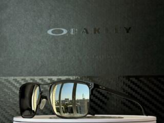 Очки Oakley Holbrook black (новые)