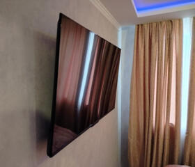 Instalare suport tv pe perete. Телевизор установить на стену.