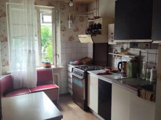 Сдам двухкомнатную квартиру на длительный срок