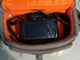 Продам Canon EOS 650D