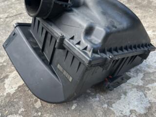 Корпус воздушного фильтра BMW 7 G11 G12 B58 BMW X5 G05 3,0 13717643301