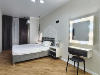 Se oferă spre închiriere un apartament modern cu 2 camere, situat în .