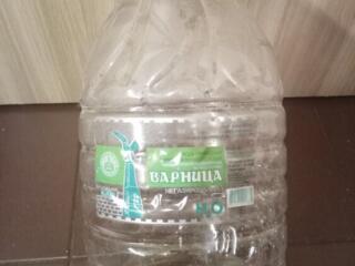 Продам бутылки 5 литровые