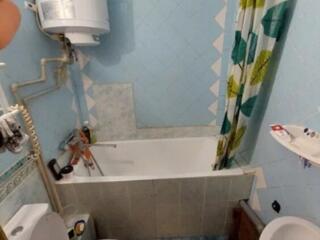 24230 Продам 4-х комнатную квартиру на ул. Ак. ...