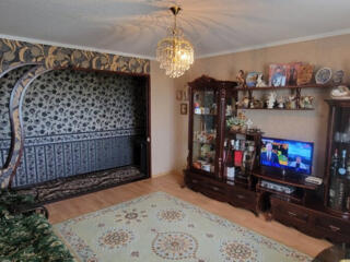 Предаётся 3 ком. кв. на Западном 143 серия, жилое состояние.