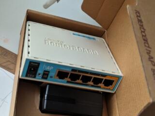 Маршрутизатор MikroTik hAP RB951Ui-2nD