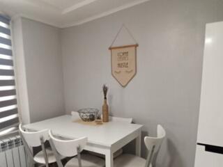 2-комнатная квартира с ремонтом в районе Западный + ВИДЕО!