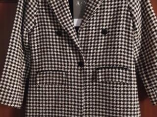 Продам новый жакет для девочки