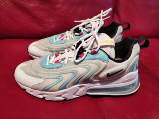 Продам NIKE 270 react