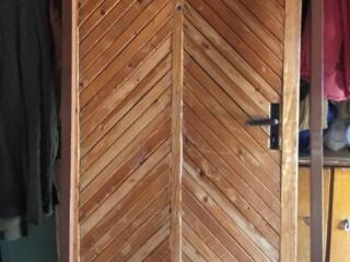 Продаю металическую дверь