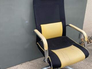 Продам кресло б/у, цена 1000 рублей, г. Григориополь, тел.(779)17508.