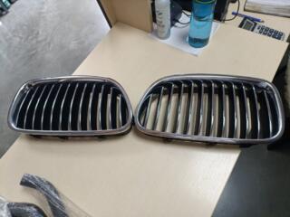 Решетки радиатора (капота) - "ноздри" на BMW X5(E70) 2х300=600руб