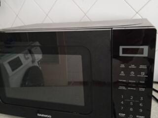 Продам дешевле новая микроволновая печь DAEWOO DM-2022DB