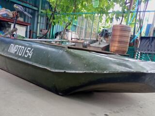 Продам лодку с мотором