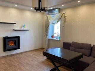 19780. Продам 4-х комнатную квартиру на пр. ...