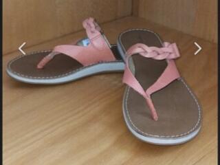 Женские вьетнамки-сланцы OluKai, кожа, Италия 37 размер