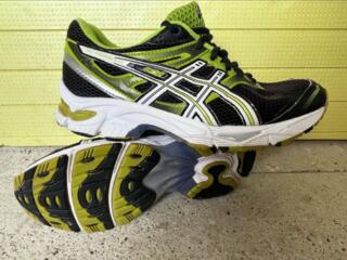 Кроссовки Asics размер 39 оригинал