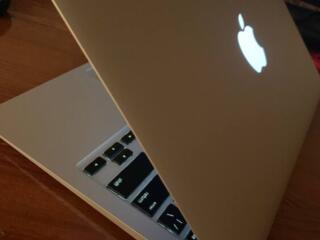 MacBook Air 11 дюймов 2012 г