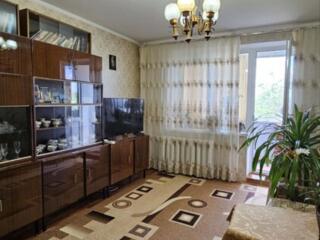 Продается хорошая уютная двушка