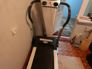 Продам беговую дорожку