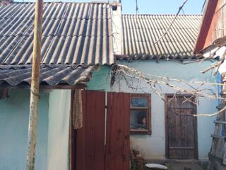 Дом глинобит, камен. фундамент. Кировский("Арлекино"). Участок 5,5 сот