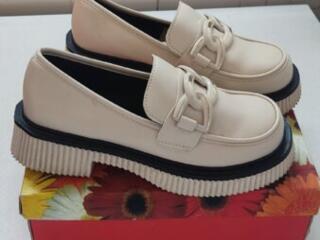 Продается обувь женская лето, осень, зима недорого б/у