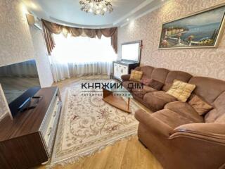 Оренда 2-кімнатної квартири по вул. Олени Пчелки, 6. У квартирі є всі 