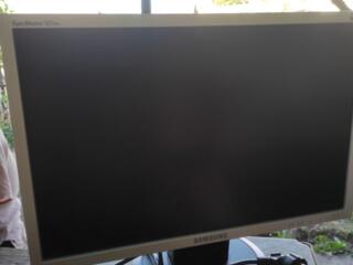 Продам манитор 19 дюймов