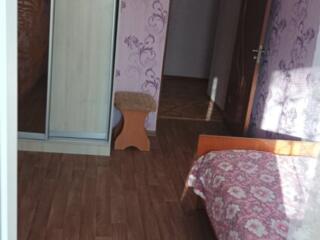 Продаётся двухкомнатная чешка на Гыске