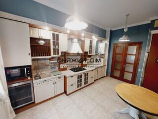 Пропонується до оренди роздільна 3-х кімнатна квартира по вул. ...