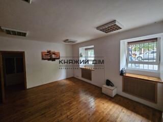 Оренда 1-но к. офісу м. Осокорки по вул. Є. Чавдар буд. 18 в ...