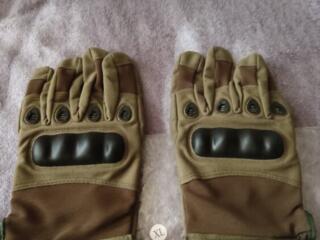 Перчатки тактические.