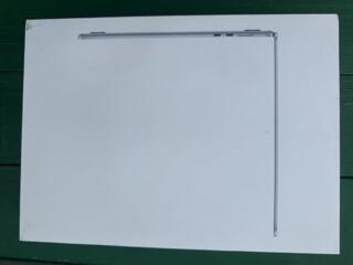 MacBook Air m 4 2025 16/256 новый 950$