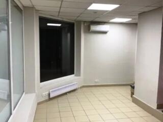 Продам помещение на Ильфа и Петрова