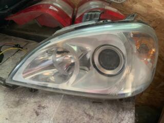 Передние фары и стопы от Mercedes ML 163 рест.