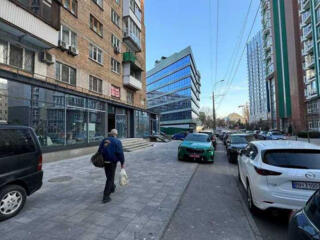 довгострокова оренда торгові площі Київ, Печерський, 95000 грн./міс.