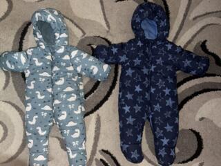 Продам 2 комбинезона